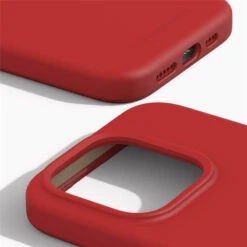 IDeal Of Sweden - IPhone 15 PRO Coque Silicone MagSafe Rouge -Mobilemania Magasin ideal of sweden iphone 15 pro coque silicone magsafe rouge 2